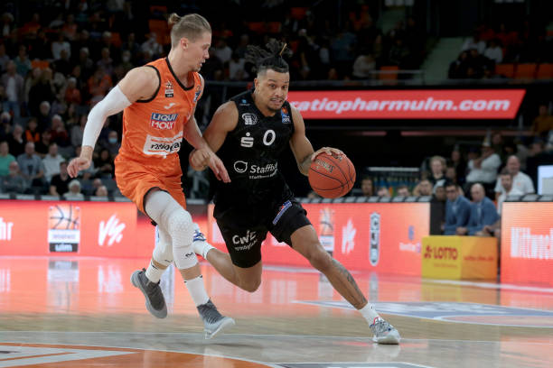 本场比赛贡 本场比赛贡