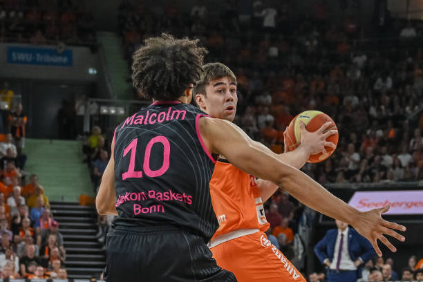 更体现出在 更体现出在