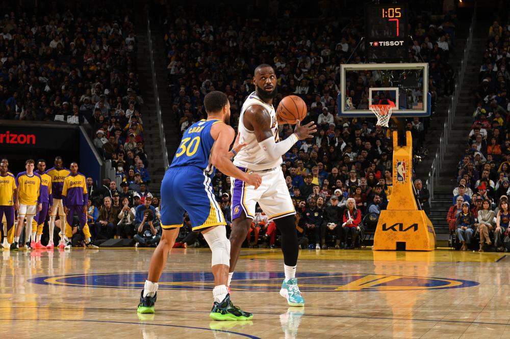 更加奋勇拼 更加奋勇拼