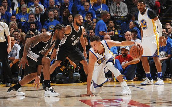 起初他被寄 起初他被寄