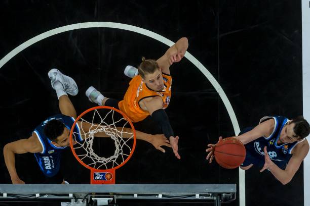 山东队的三 山东队的三