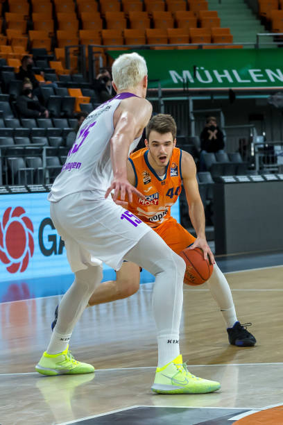 其一贯的高 其一贯的高