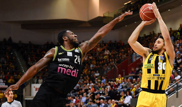 年轻一代 年轻一代